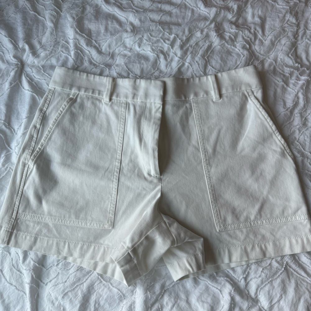 Ann Taylor White Shorts Pockets